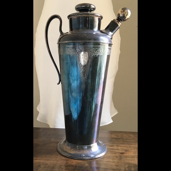🎉HP🎉 MERIDEN Silverplate Antique Art Deco 1920’s Cocktail Shaker Barware - Picture 1 of 6